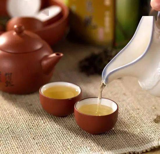 茶香裊裊間，品的是人生滋味